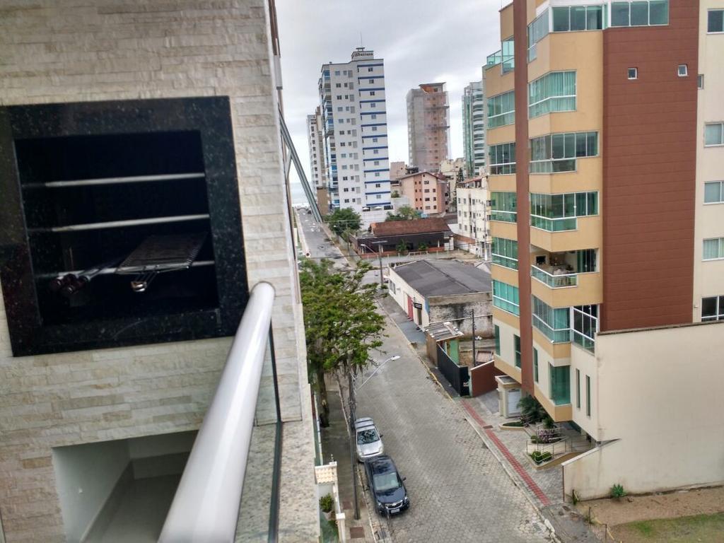 Edificio Piezzo De Mare Apartment Meia Praia Exterior photo
