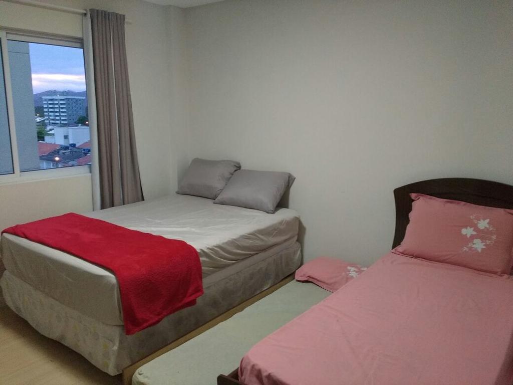 Edificio Piezzo De Mare Apartment Meia Praia Exterior photo
